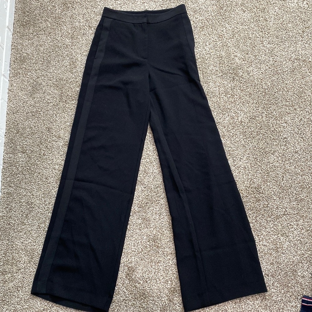 Black trousers